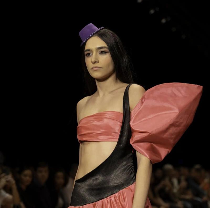 Janine Gazoni. Ana X Studio